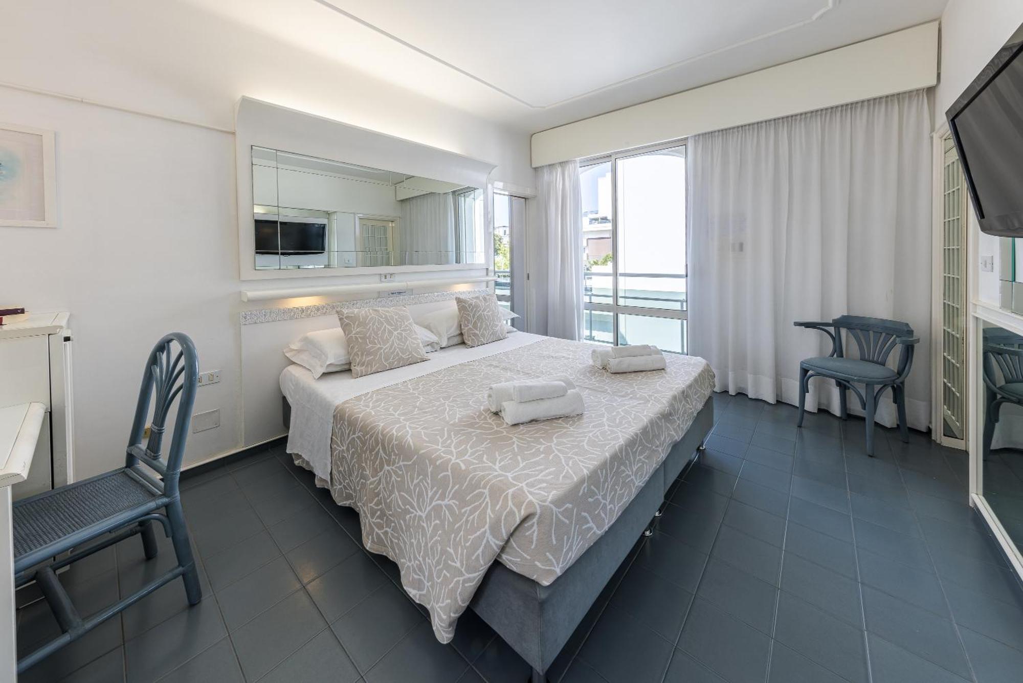 Hotel Diamond Riccione Exterior photo